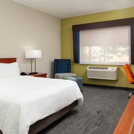 Holiday Inn Express Hotel & Suites Farmington By Ihg Exterior photo