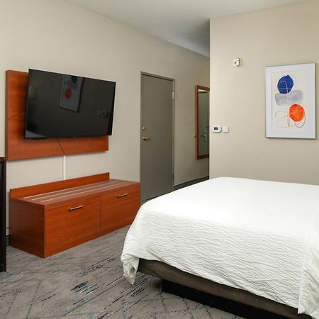 Holiday Inn Express Hotel & Suites Farmington By Ihg Exterior photo