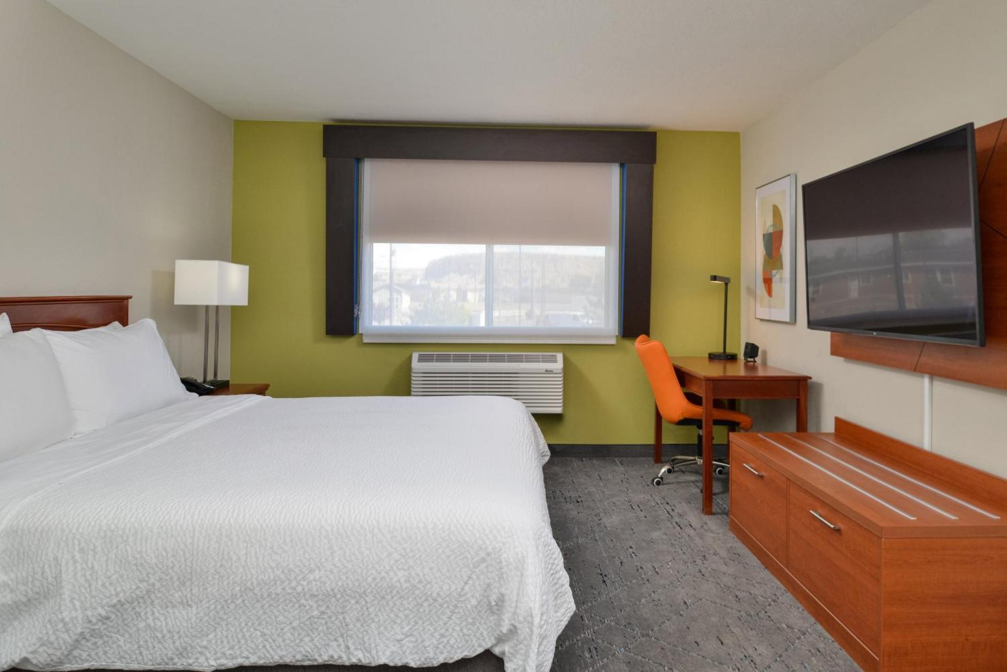 Holiday Inn Express Hotel & Suites Farmington By Ihg Exterior photo