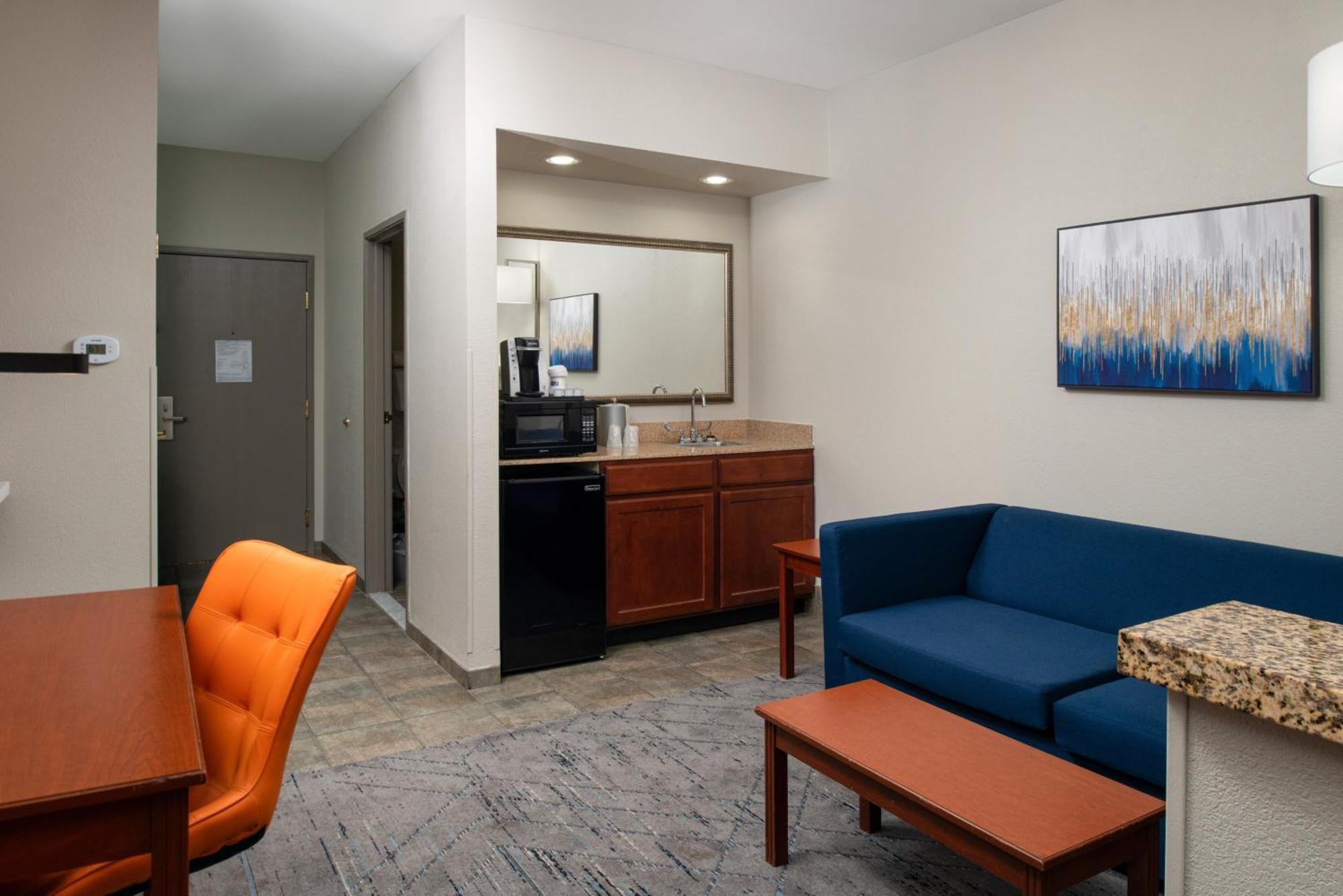 Holiday Inn Express Hotel & Suites Farmington By Ihg Exterior photo