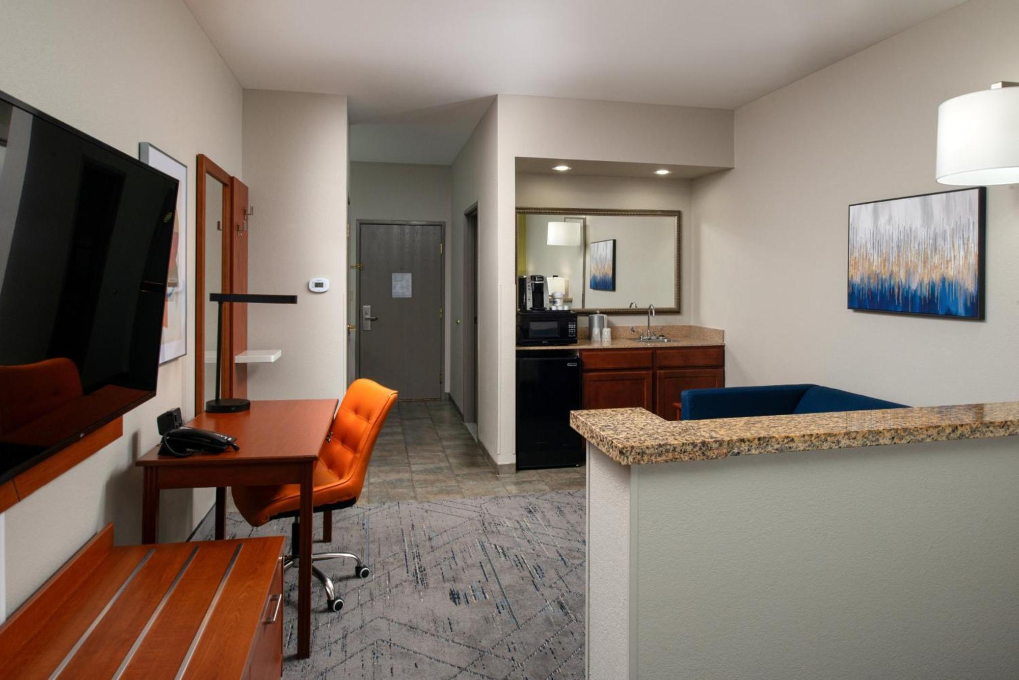 Holiday Inn Express Hotel & Suites Farmington By Ihg Exterior photo